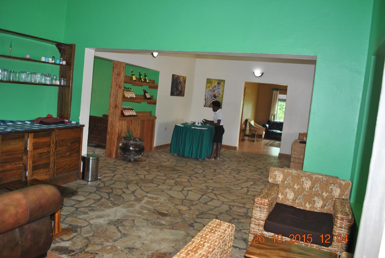 Little Woods Inn Mbarara Exterior photo